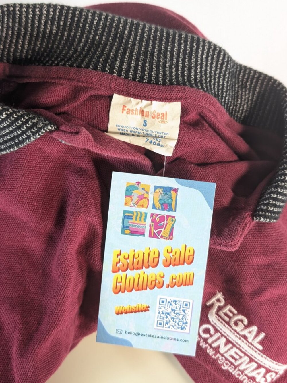 Regal Cinemas employee polo shirt - Picture 4 of 4